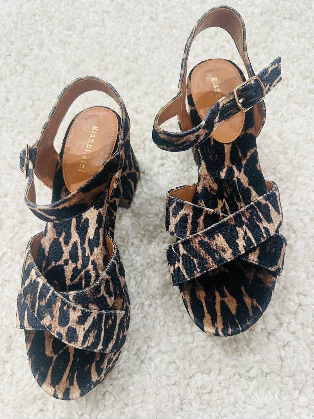 Gianni Bini Leopard Velvet Print Platform Sandals with Ankle Strap - New - Picture 4 of 9
